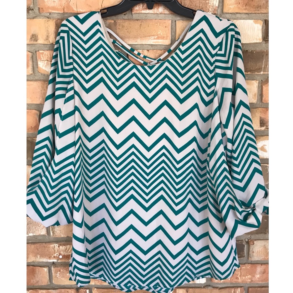 My Michelle Teal and Cream Chevron Print Top  Large